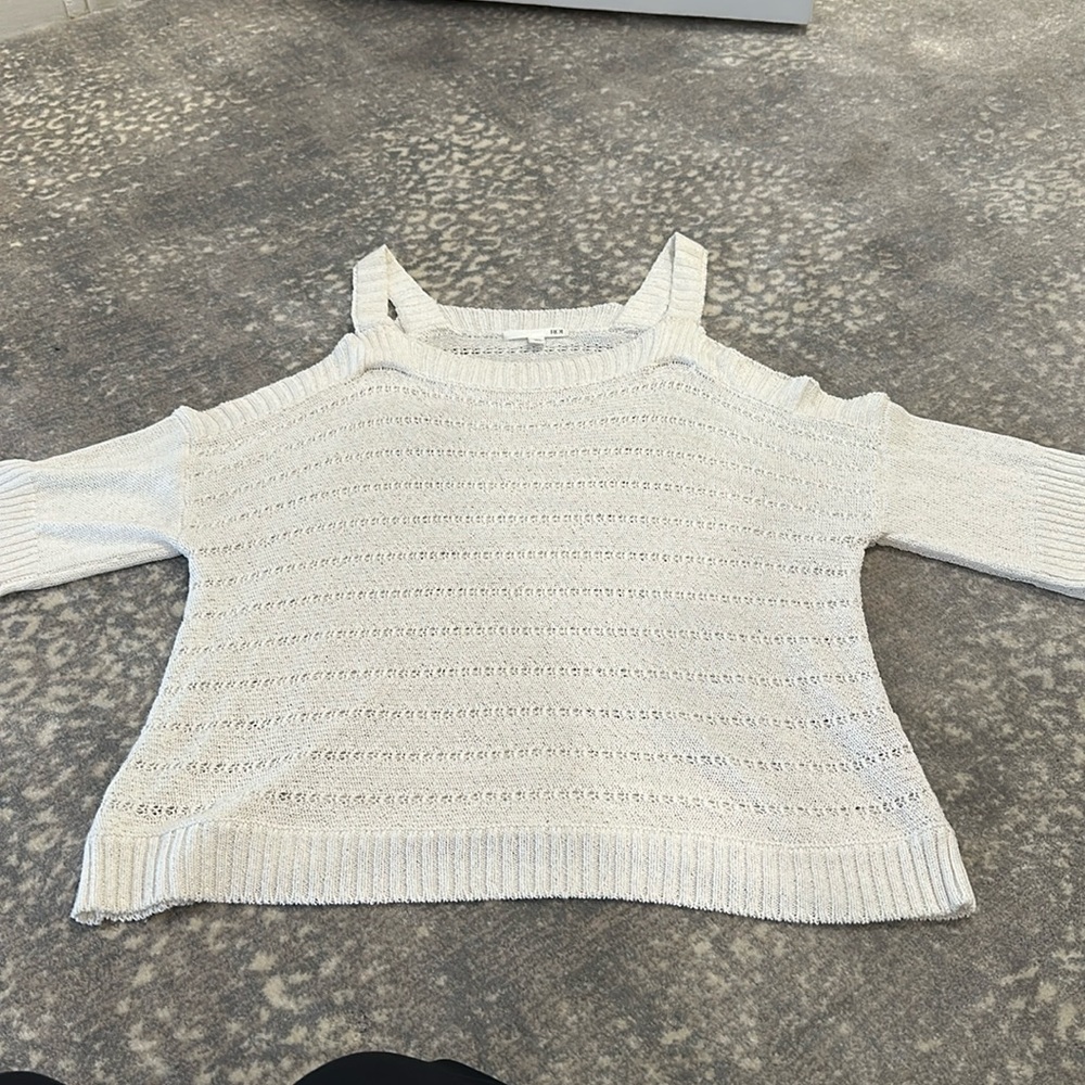 ROI WHITE KNIT TOP WITH BARE SHOULDERS AND SHORT SLEEVES SIZE S